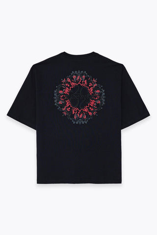 EMBROIDERY DETAILED TEE