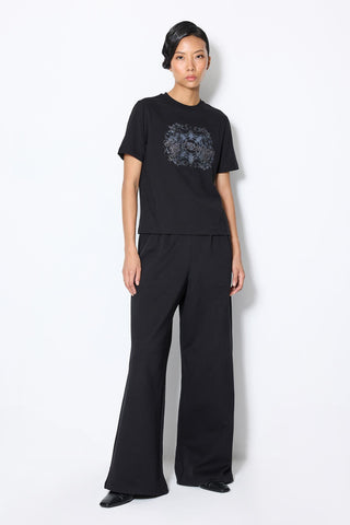 EMBROIDERY DETAILED TEE