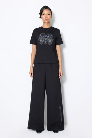 EMBROIDERY DETAILED TEE